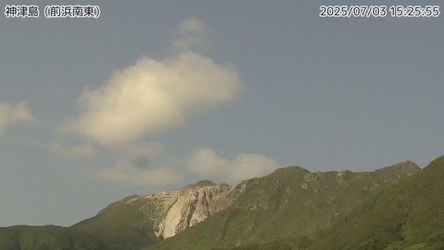 神津島 前浜南東のライブカメラ