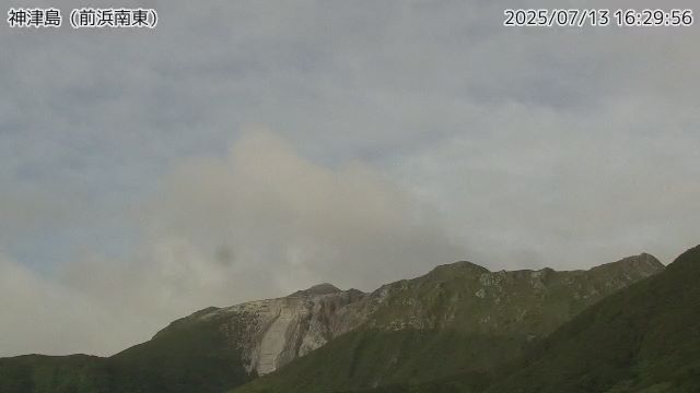 神津島 前浜南東のライブカメラ