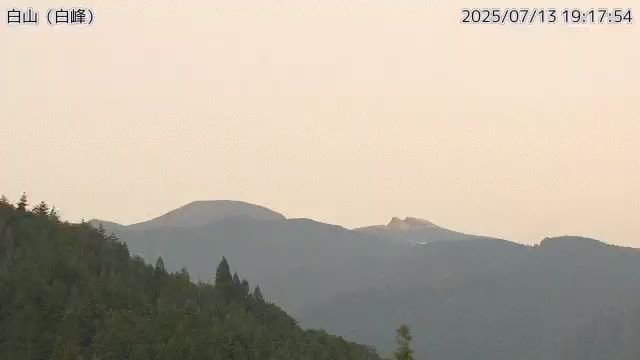 白山 白峰のライブカメラ