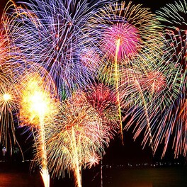 【1日限定】約3,000発の花火を船上から！淡路花火クルーズ開催
