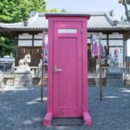 「玉田神社」で、「どこでもドア」を発見！鯉のぼりや五月人形なども！【京都府久御山町】