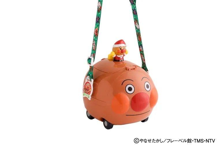 サンタ姿の立体像が載る緑の肩掛け仕様！横浜アンパンマンこどもミュージアム／ポップコーンやさん ポップコーンケース アンパンマンごう クリスマスver.