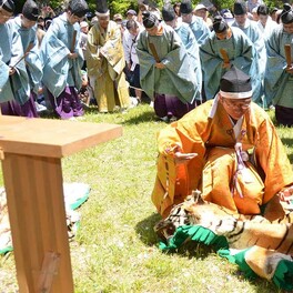 神奈川・大磯に６神社集う「相模国府祭」　神社同士の一番競う「座問答」再現…結論はいかに