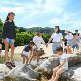 5月5日、きょう立夏　汗ばむ陽気 水遊び　佐賀県内29度超え