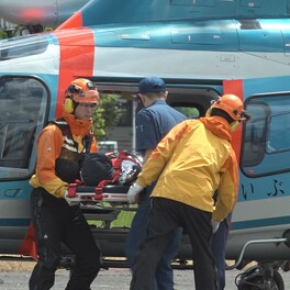 能登半島地震を教訓に　木之本町でヘリコプター救助訓練