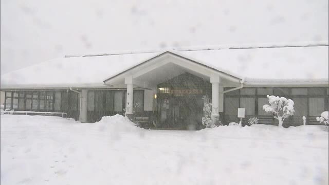 衆議院選挙…大雪などの影響で当日投票率が前回比10ポイント以上低下　投票時間変更の自治体も