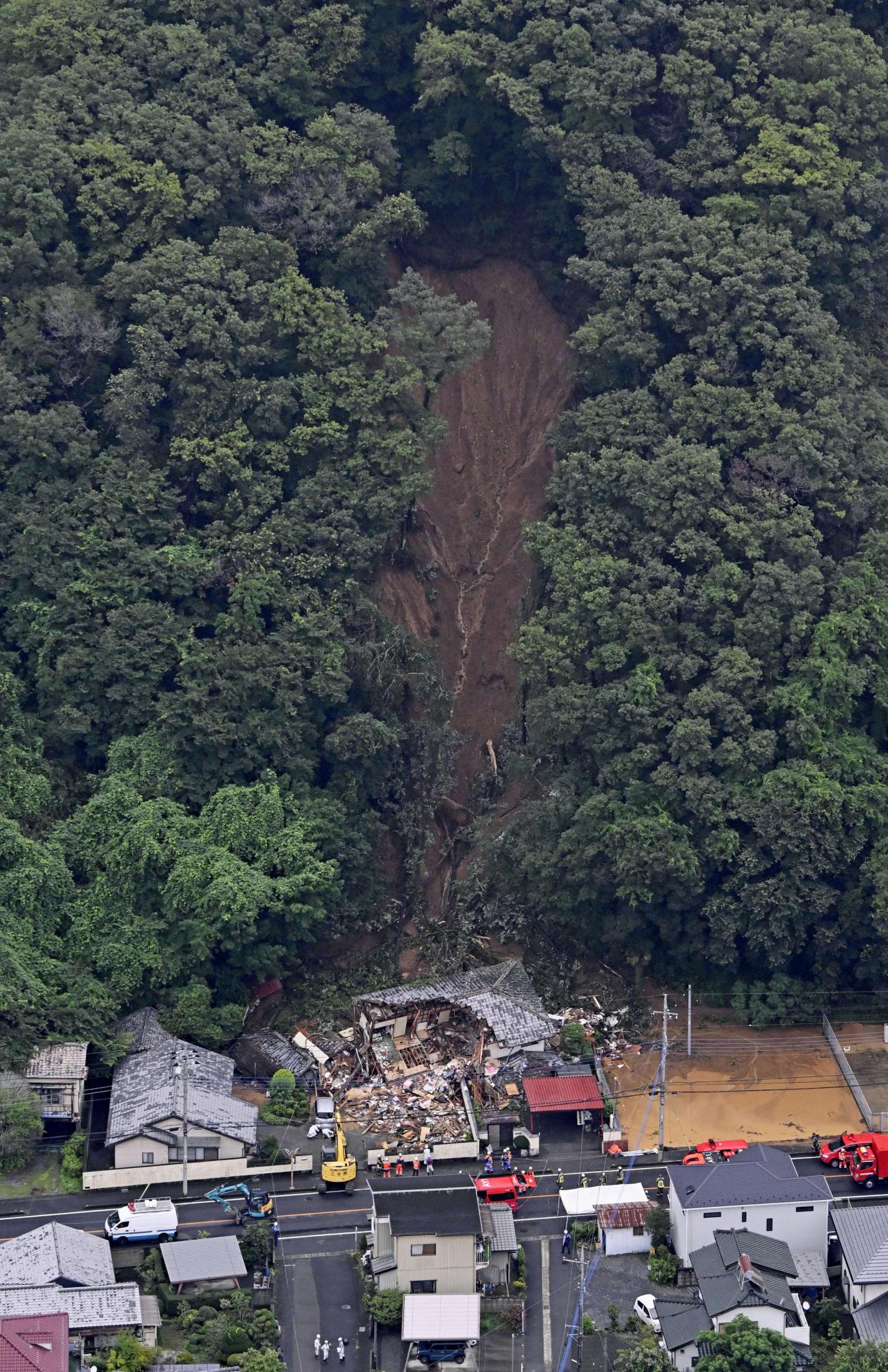 発生7秒後、住宅に到達か　栃木2人死亡の土砂災害