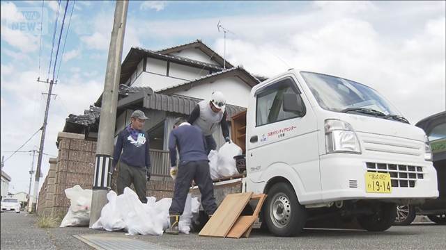 熊本地震 発生から2度目の週末　ボランティア活動本格化 「1人じゃできない 心強い」
