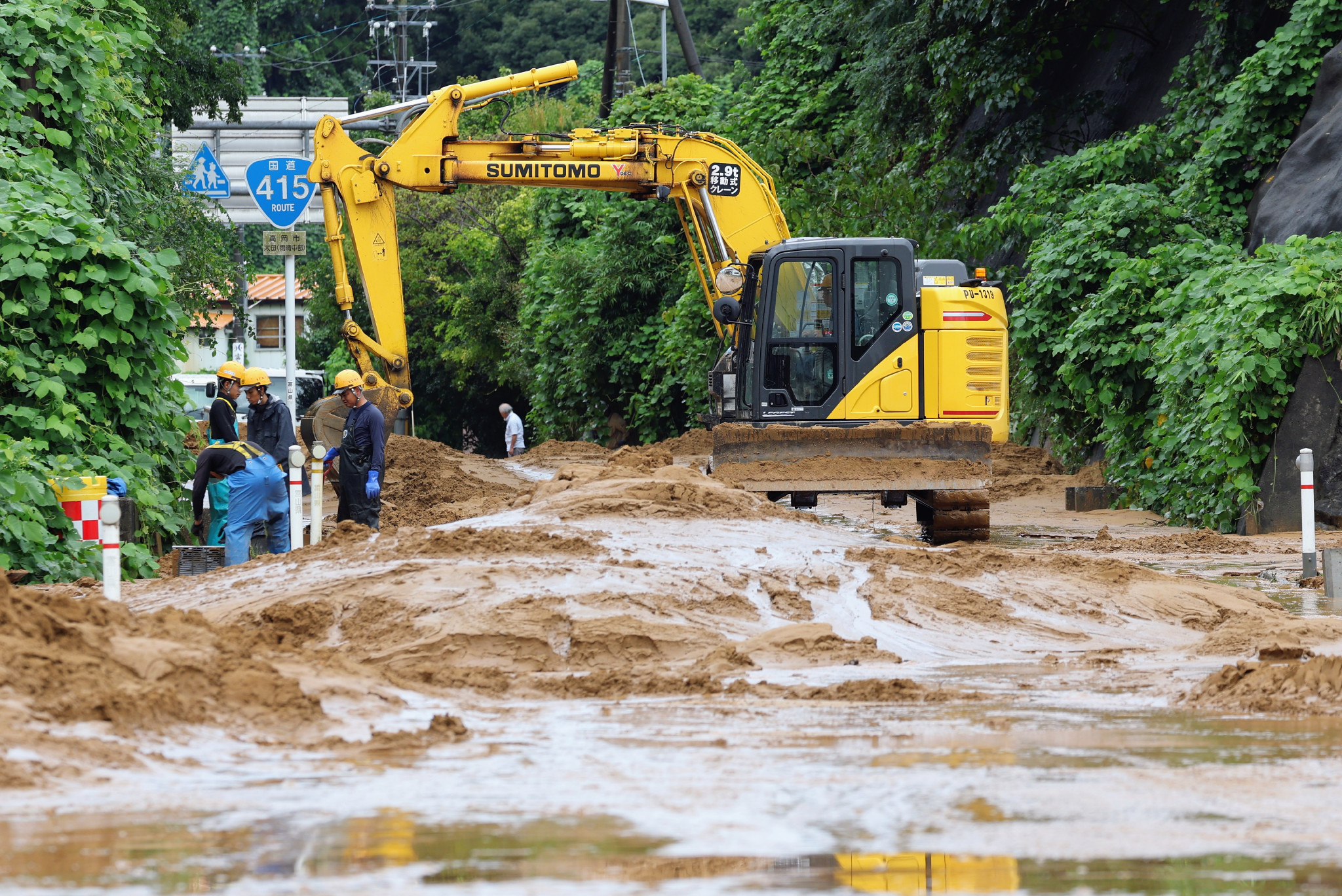 引き続き土砂災害など警戒　北陸豪雨