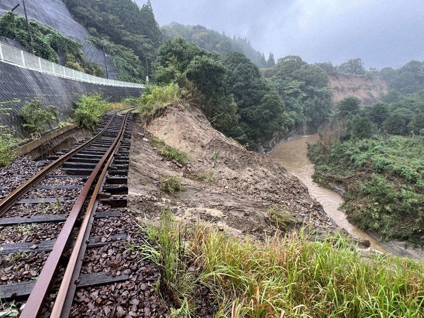 台風25号で小湊鉄道、完全復旧が白紙に　24カ所で被災を確認