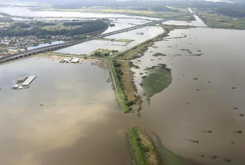 堤防が決壊した印旛沼、国や県が「応急復旧」着手…台風２６号の接近恐れで「１週間」めどに対策完了目指す