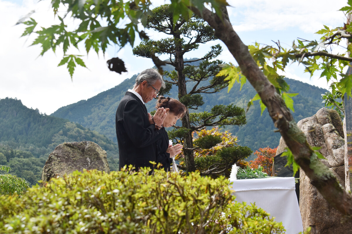 御嶽山噴火12年で追悼式　気象庁長官が11年ぶり参列　長野