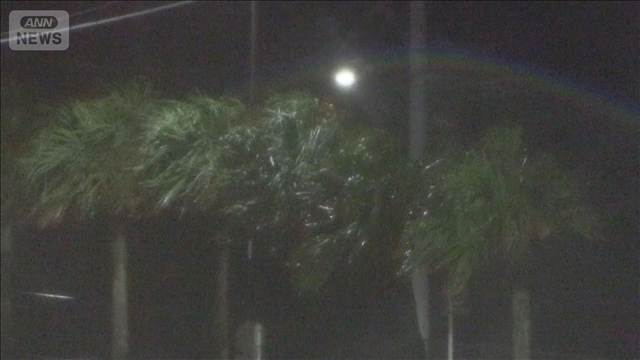 台風26号　伊豆諸島に接近中　土砂災害などに注意