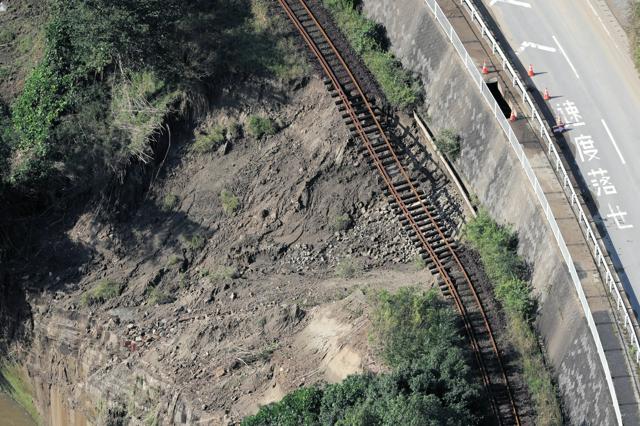 千葉の小湊鉄道、全線復旧には半年から1年以上　代行バスは順次拡充