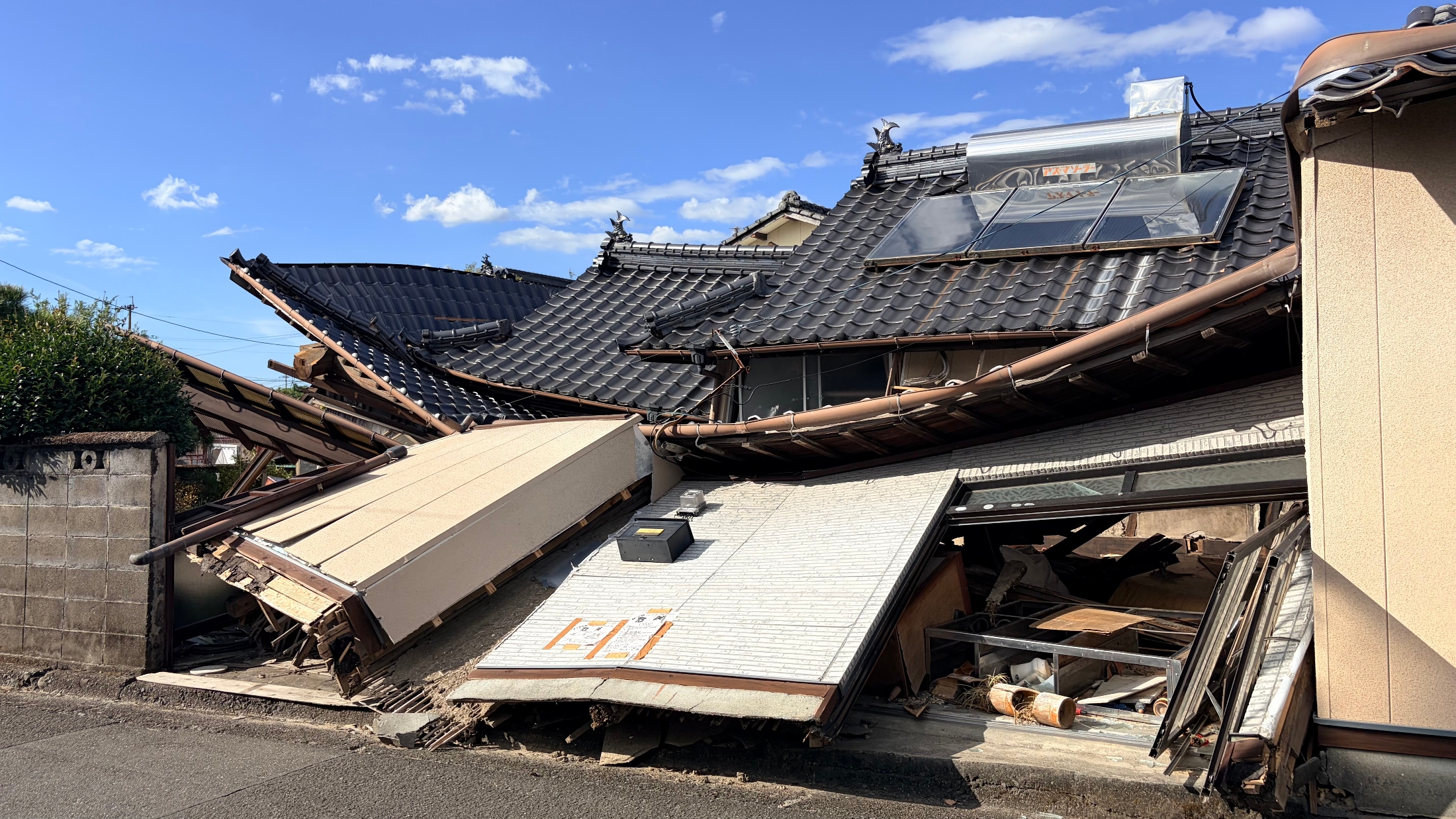 ゼリー配り御用聞き　在宅避難者にニーズ調査　【残る激震の爪痕・熊本地震ルポ】㊤／兵庫・丹波篠山市、熊本・八代市