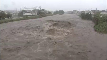 「市民の命を守るという思いを新たに」台風19号災害から7年　佐久市では半旗を掲げて犠牲者を悼む　長野