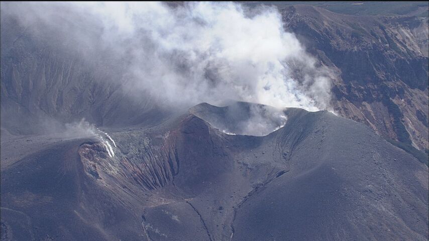 十勝岳　本格的な“積雪期”前に上富良野で住民説明会　噴火警戒レベル２に引き下げも残る融雪泥流への懸念