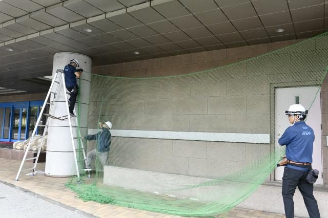 あす未明にも暴風警報か　宮古島地方　台風30号、警報級の大雨予報
