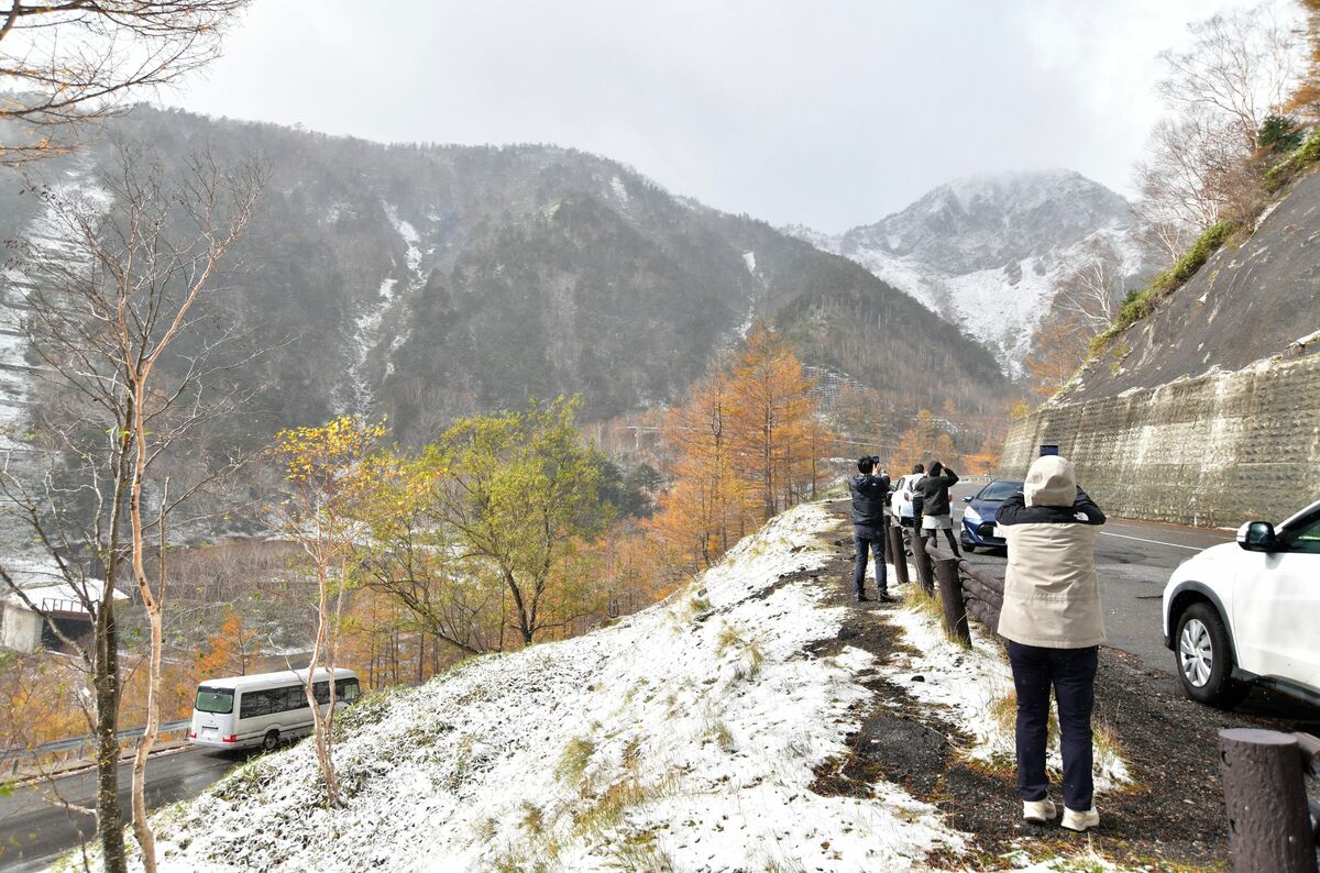 奥日光で降雪、那須岳は初冠雪　寒気で栃木県内冷え込み、氷点下１度記録も